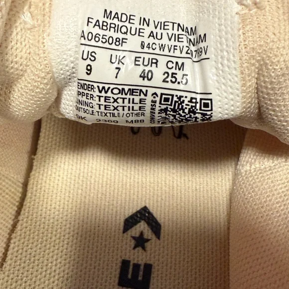 Converse Pink Canvas Low-Top Sneakers for Women size 9 - Picture 3 of 4